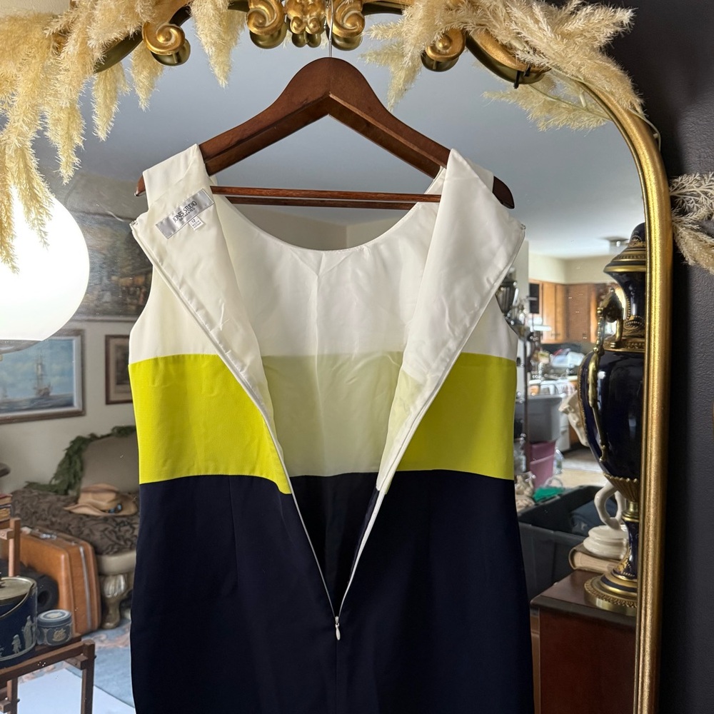 Jones Studio Color Block White, Lime, and Navy Business Casual Mini Dress - Picture 5 of 7